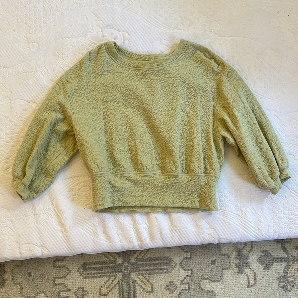 Lululemon Crop 3/4 Length Sweatshirt